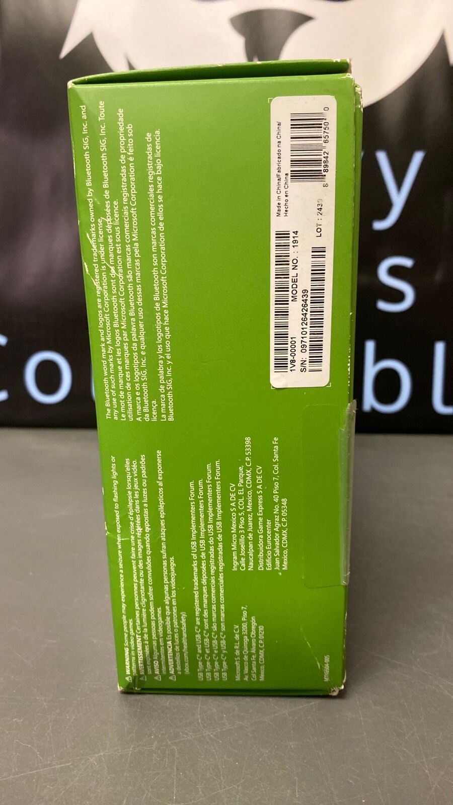 Xbox One / Xbox Series X|S - Black Controller with USB-C Cable - New