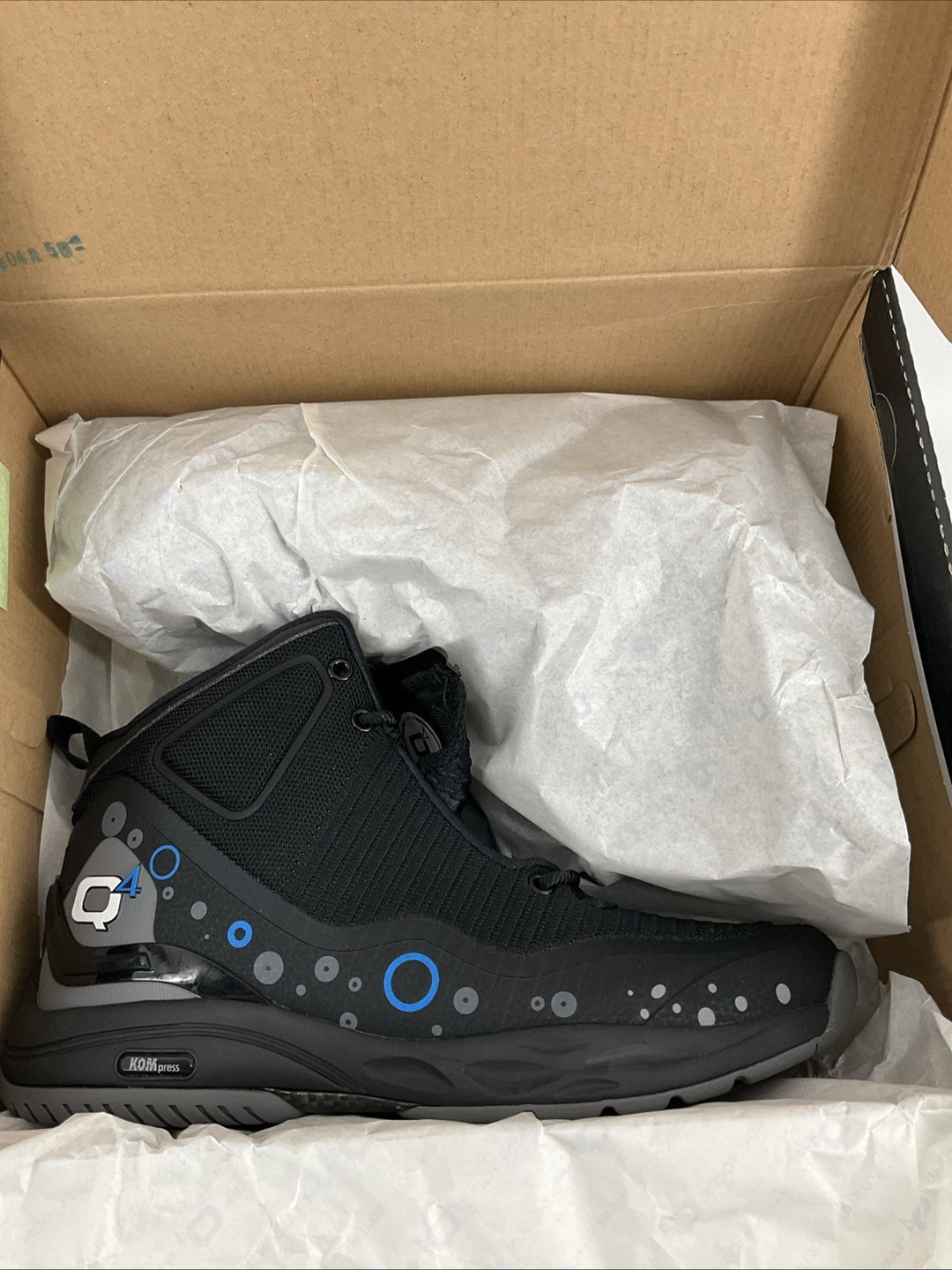 New Size 7 Men Q4 Jet Black Blue Q4MB-013