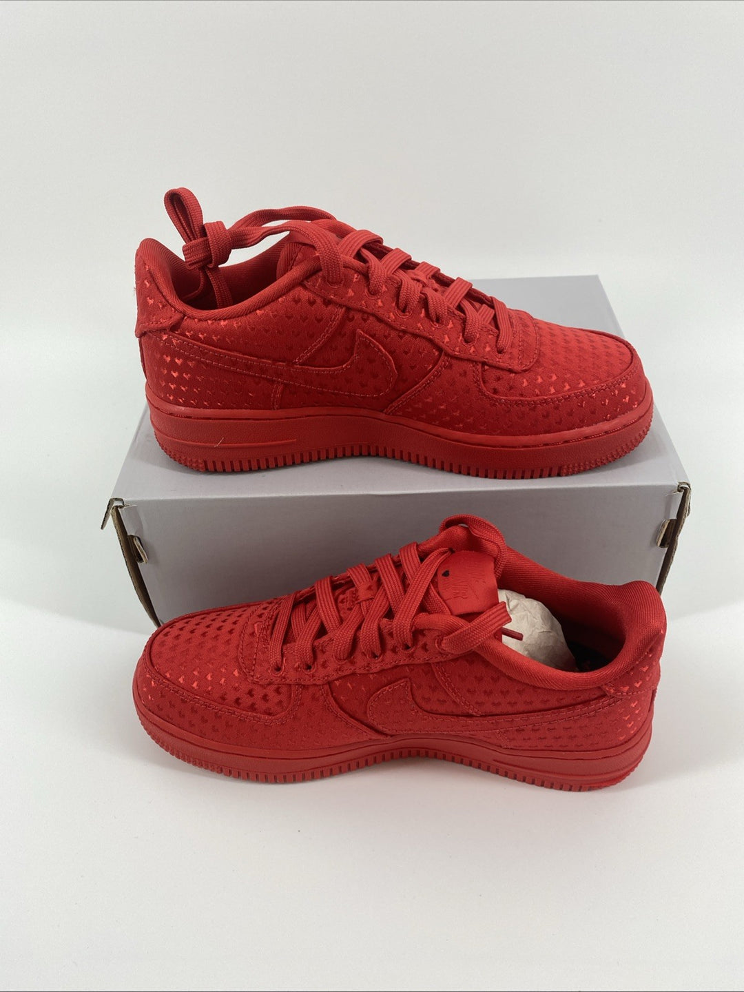 NEW Size 4Y Nike GS Air Force 1 Valentine's Day University Red IQ2748-600