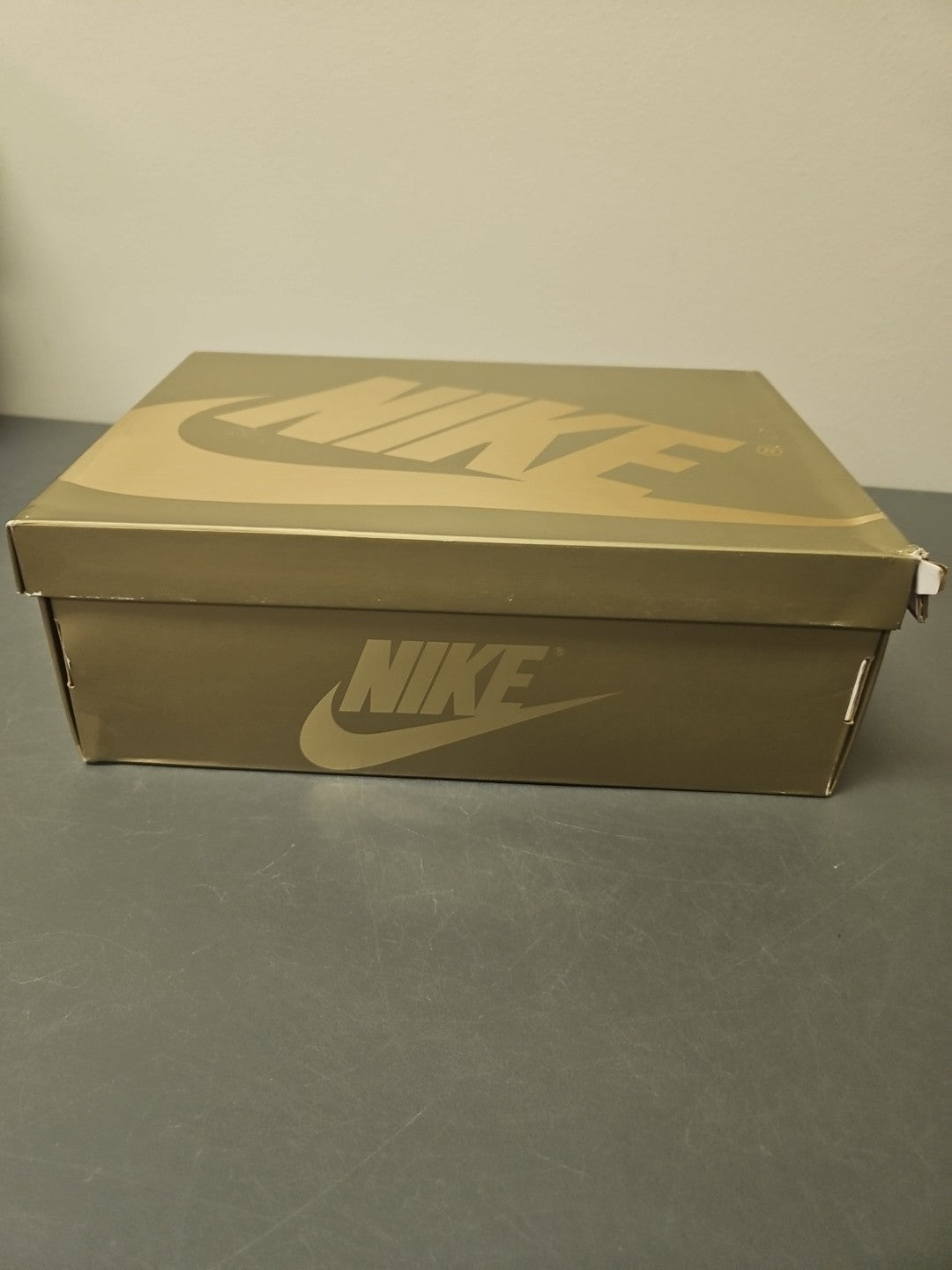 NEW Size 9.5 Men Jordan 1 Retro High OG Black/Metallic Gold-Sail (DZ5485 071)