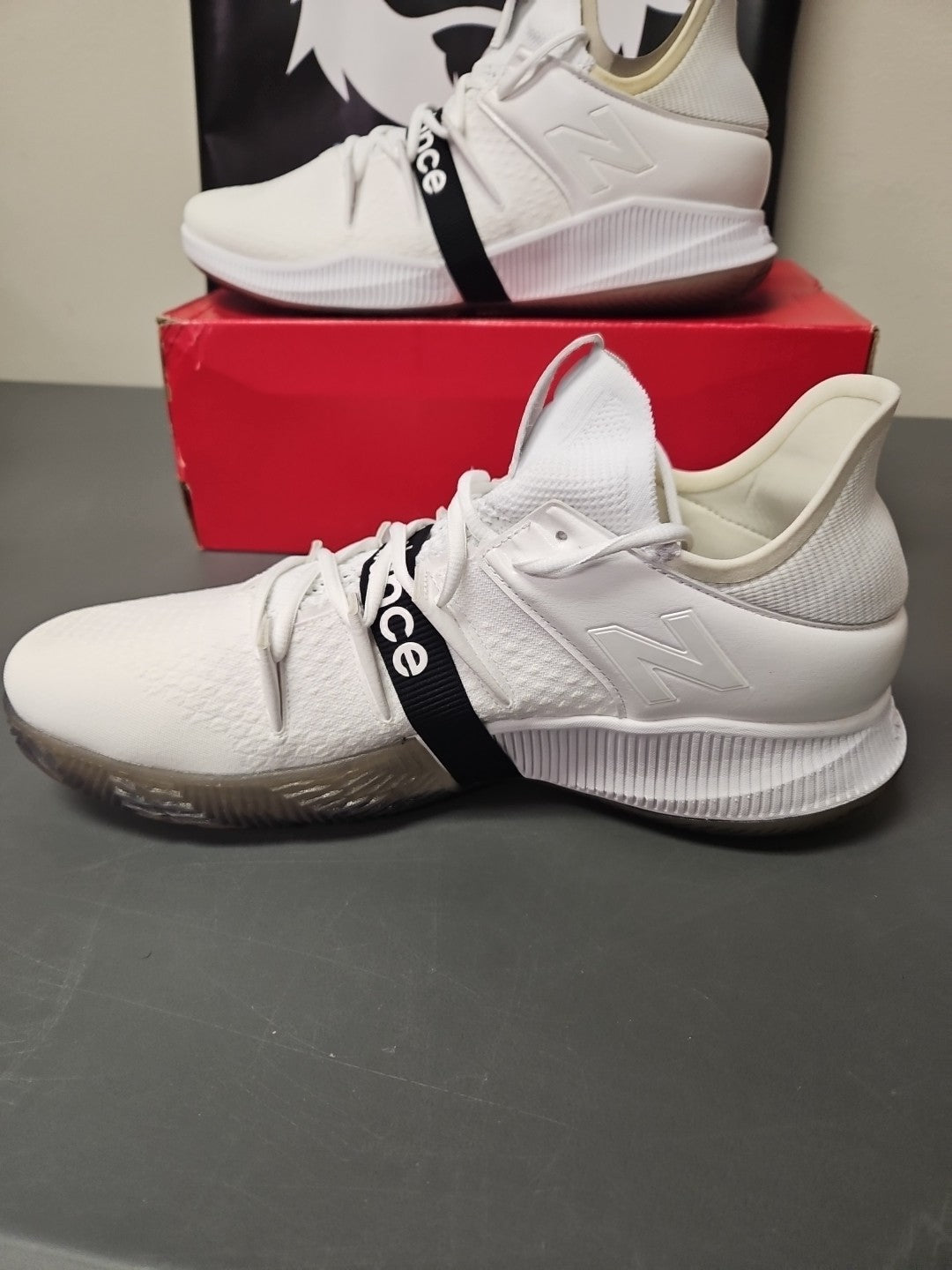Size 14 M New Balance BBOMNLWT Low White Black Basketball Sneakers