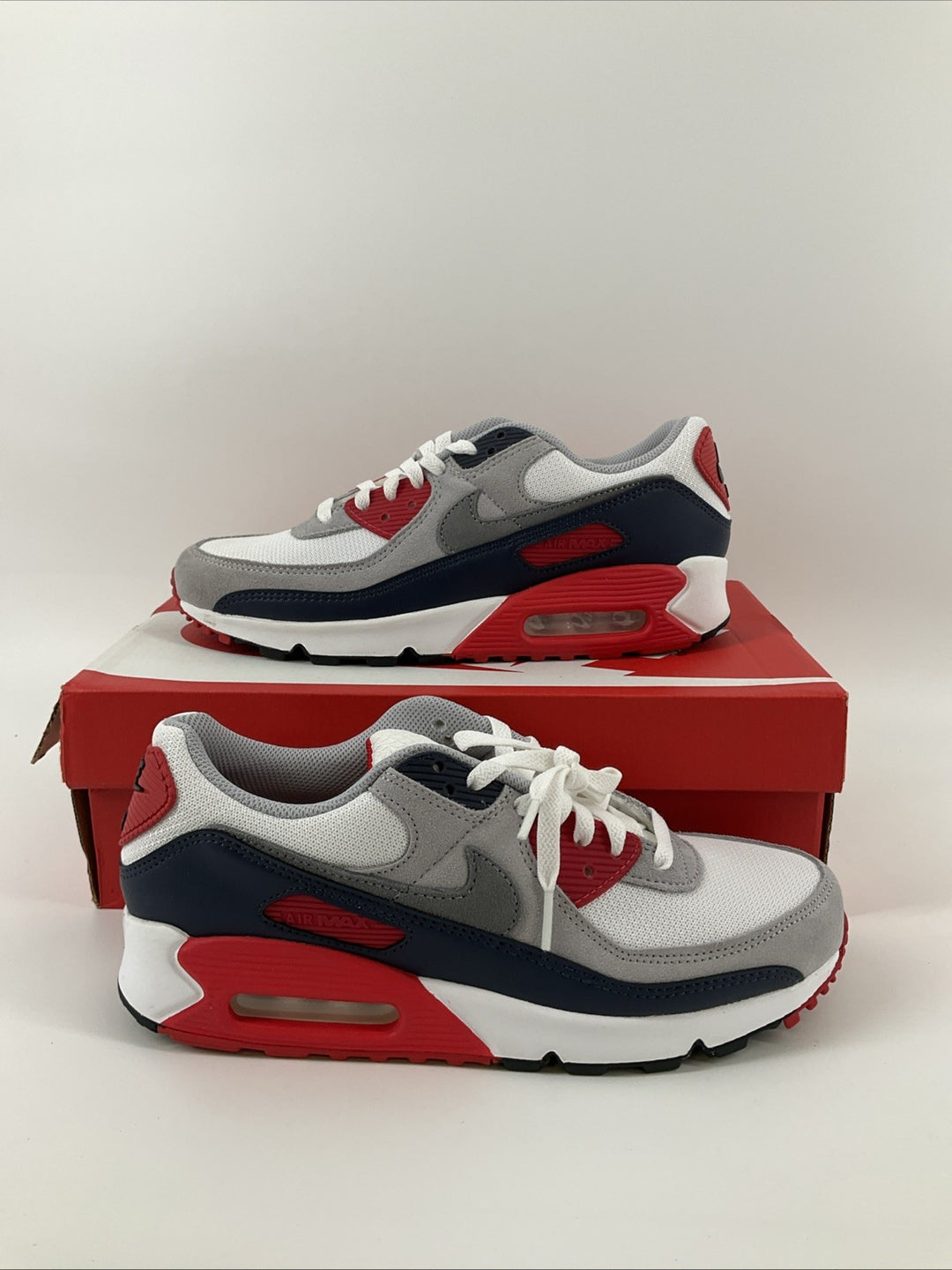New Size 8.5 Men Nike Air Max 90 Mens  DM0029-117