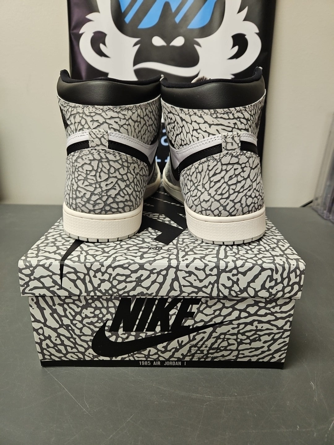 NEW Mens Size 12.5 Nike Air Jordan 1 Retro High OG White Cement Shoes DZ5485-052