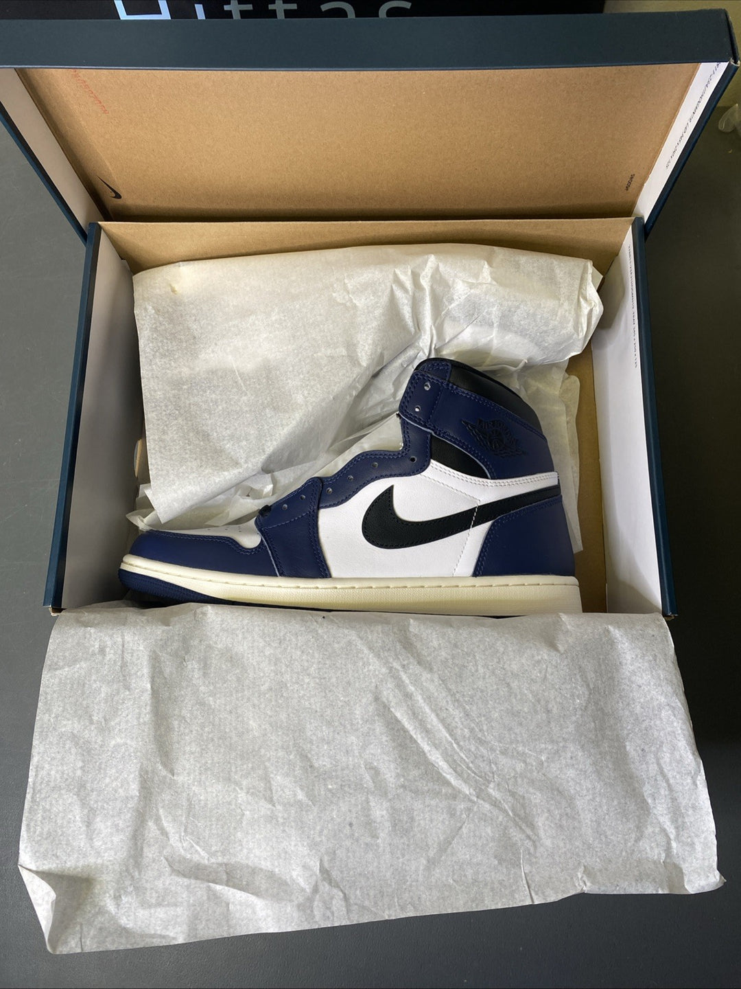 NEW Size 11 Men Nike Air Jordan 1 Retro High OG DZ5485-401 Midnight Navy