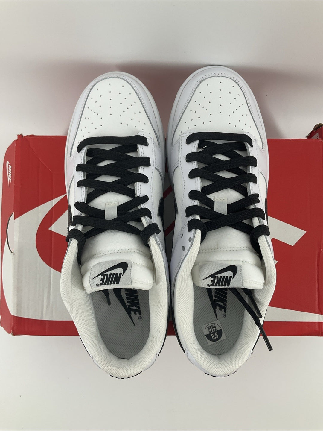 New Size 8.5 Mens Nike Dunk Low Retro Reverse Panda DJ6188-101