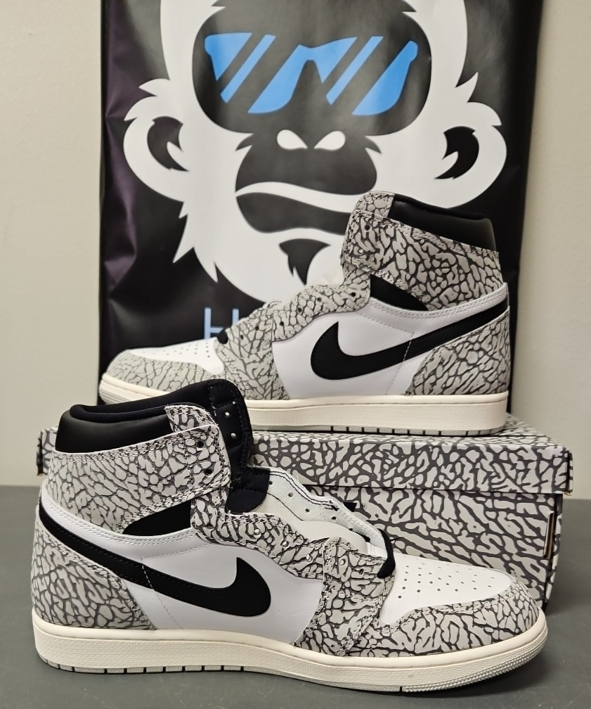 NEW Mens Size 12.5 Nike Air Jordan 1 Retro High OG White Cement Shoes DZ5485-052