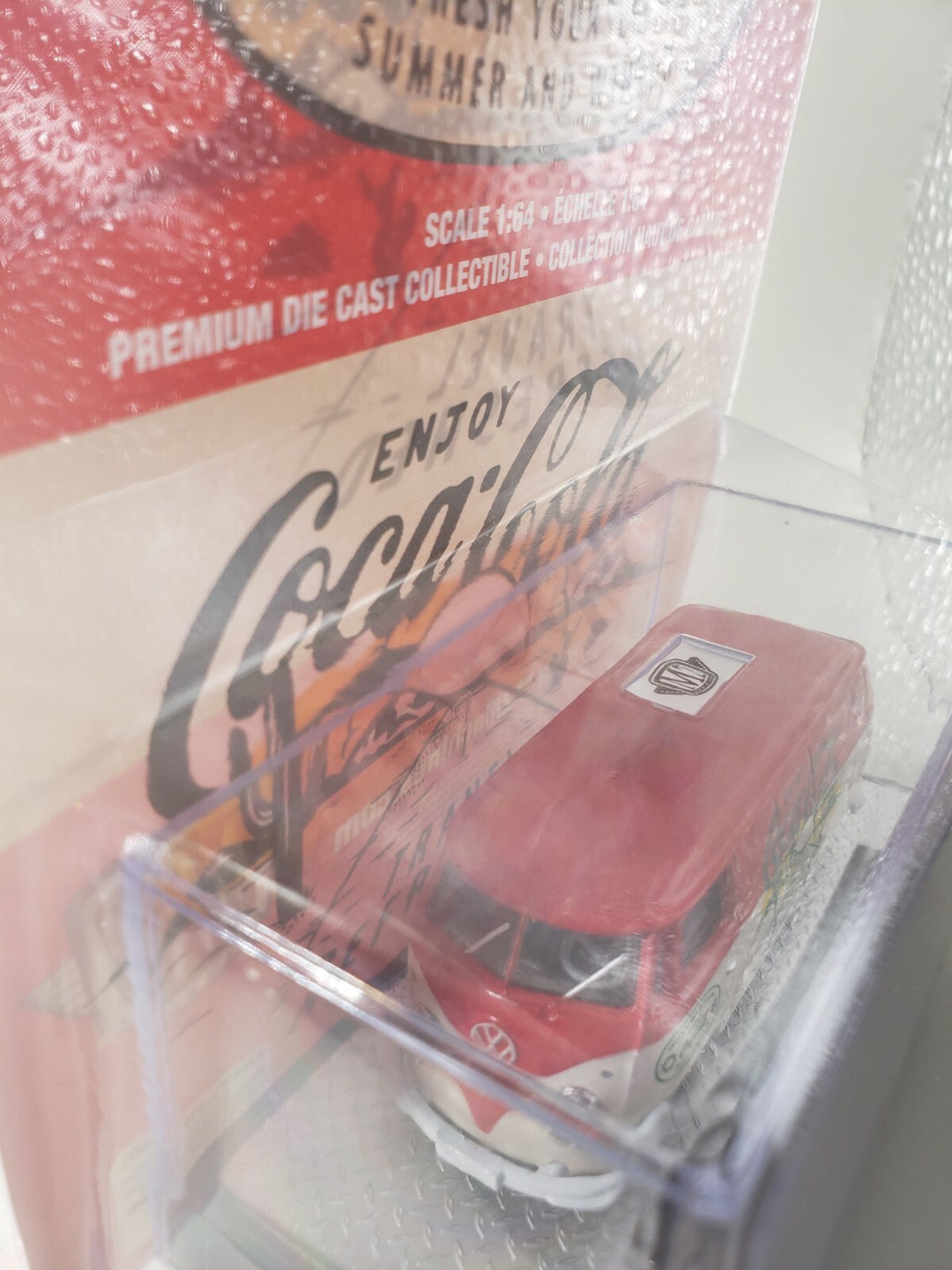 NEW 2021 M2 Machines COCA COLA COKE 1960 VW DELIVERY VAN BUS A08 21-05 LE 9,600