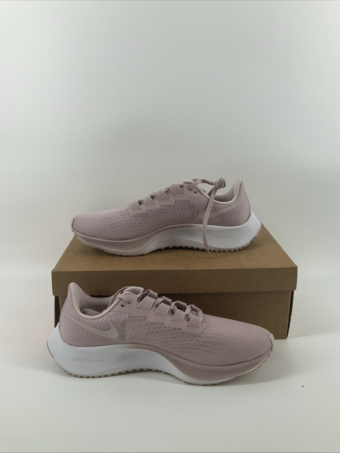 New Size 11 Womens Nike Air Zoom Pegasus 37 BQ9647-601 Champagne Rose White