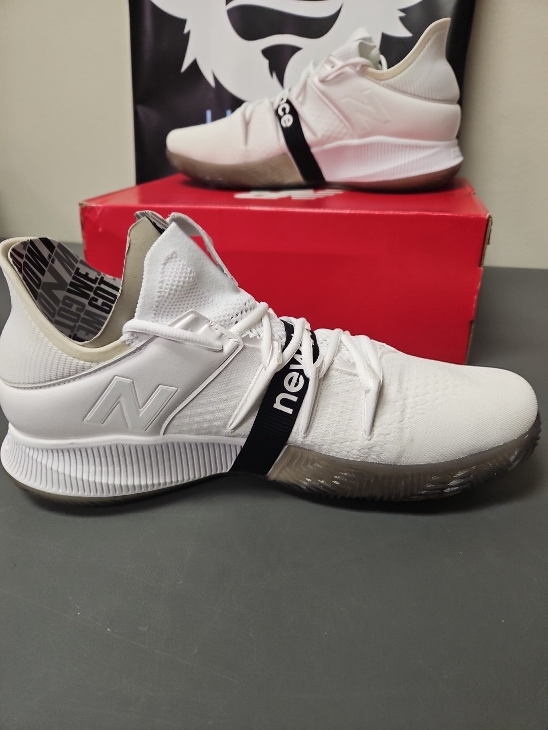 Size 14 M New Balance BBOMNLWT Low White Black Basketball Sneakers
