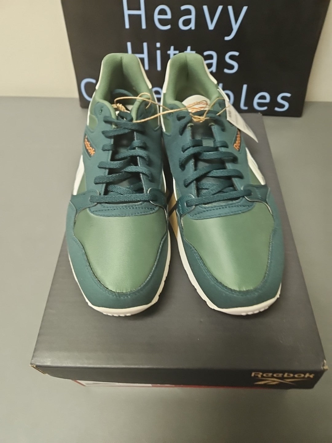 NEW Size Men 10 Women 11.5 Reebok Unisex Ultra Flash  (Green/Chalk) Shoes