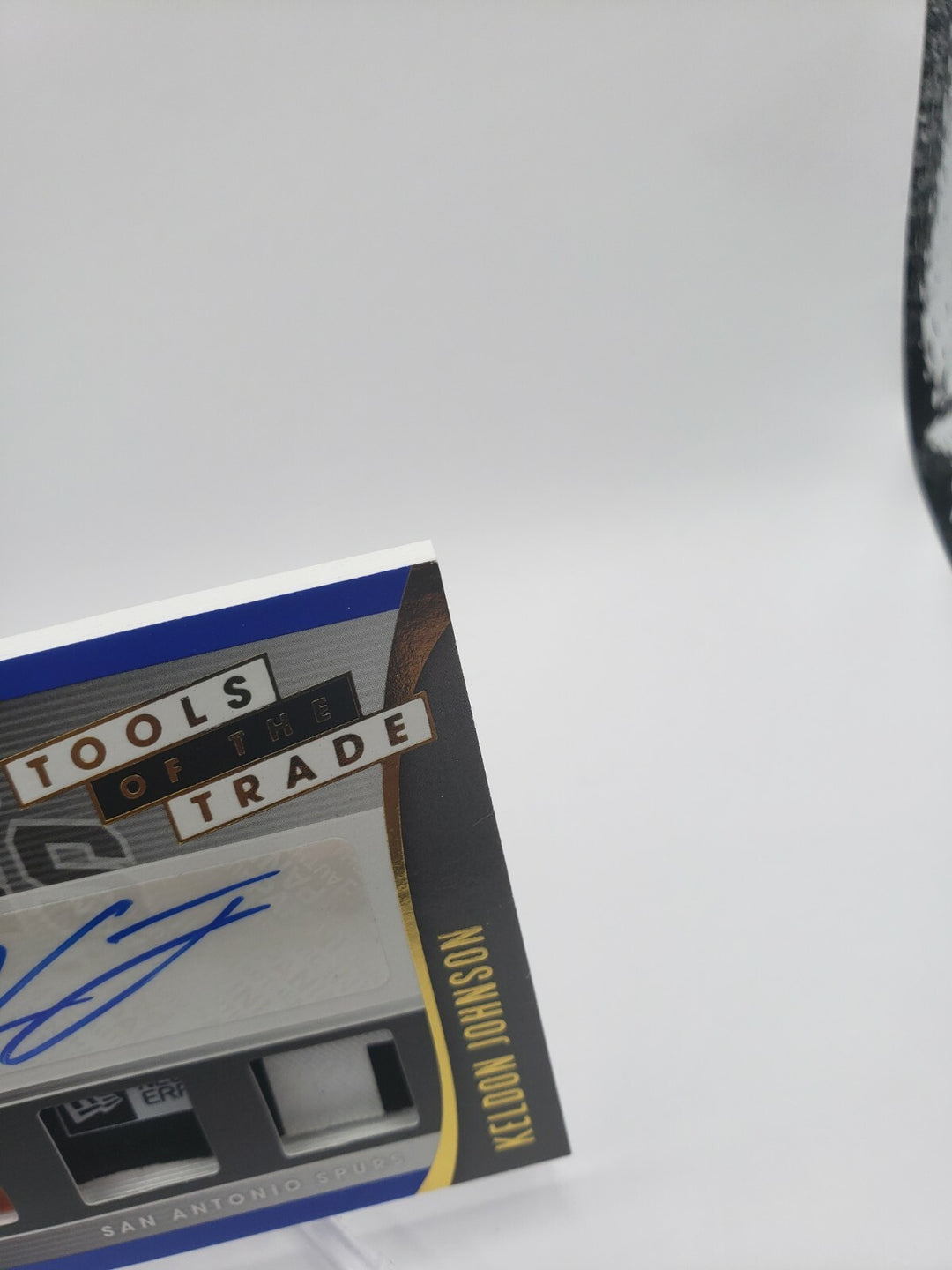 2019-20 Absolute Memorabilia Tools of the Trade Patch Keldon Johnson Auto /25 RC