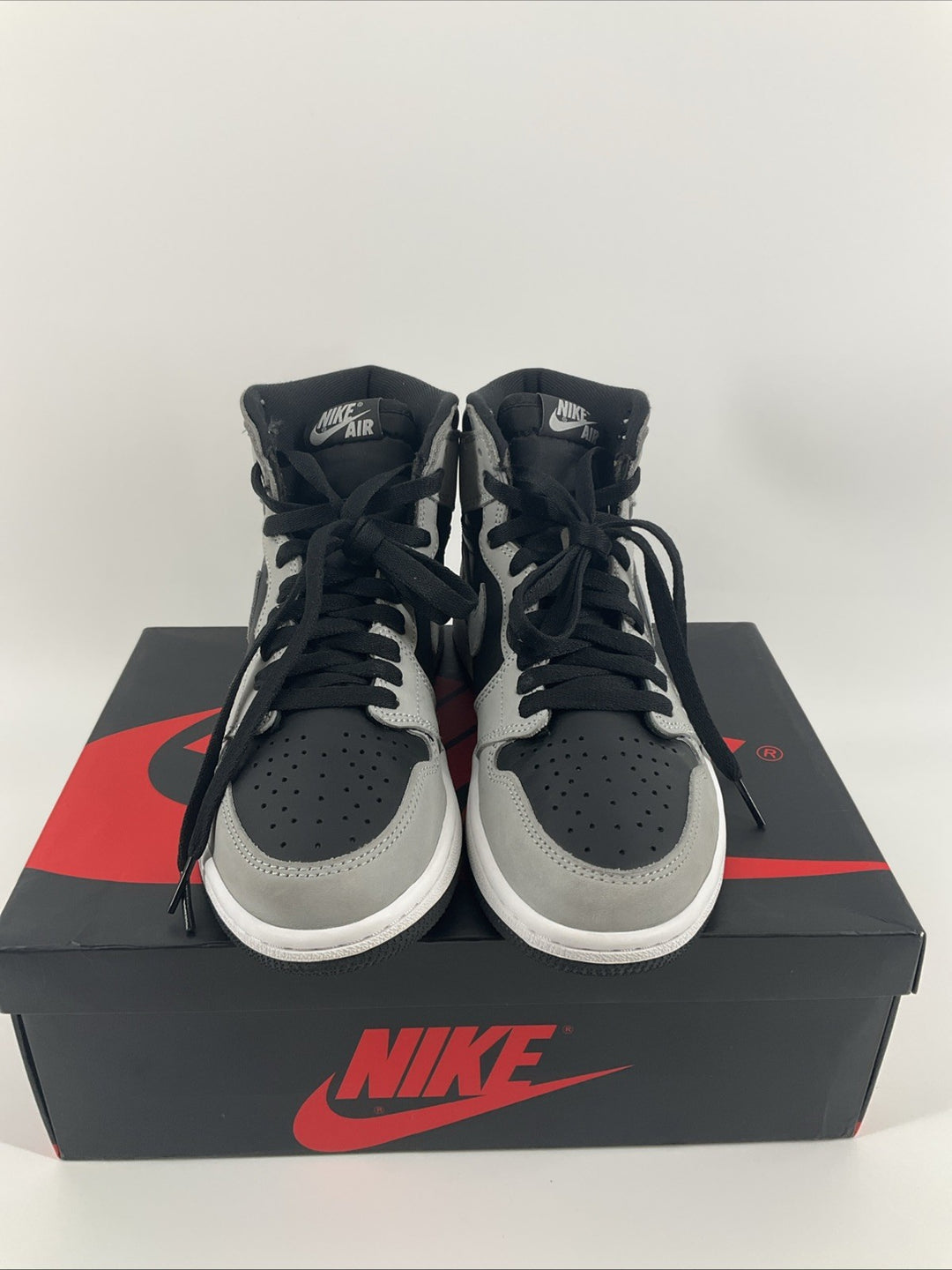 Pre-Owned Size 7 Men Nike Air Jordan 1 Retro High OG Shoes Grey Black 575441-035