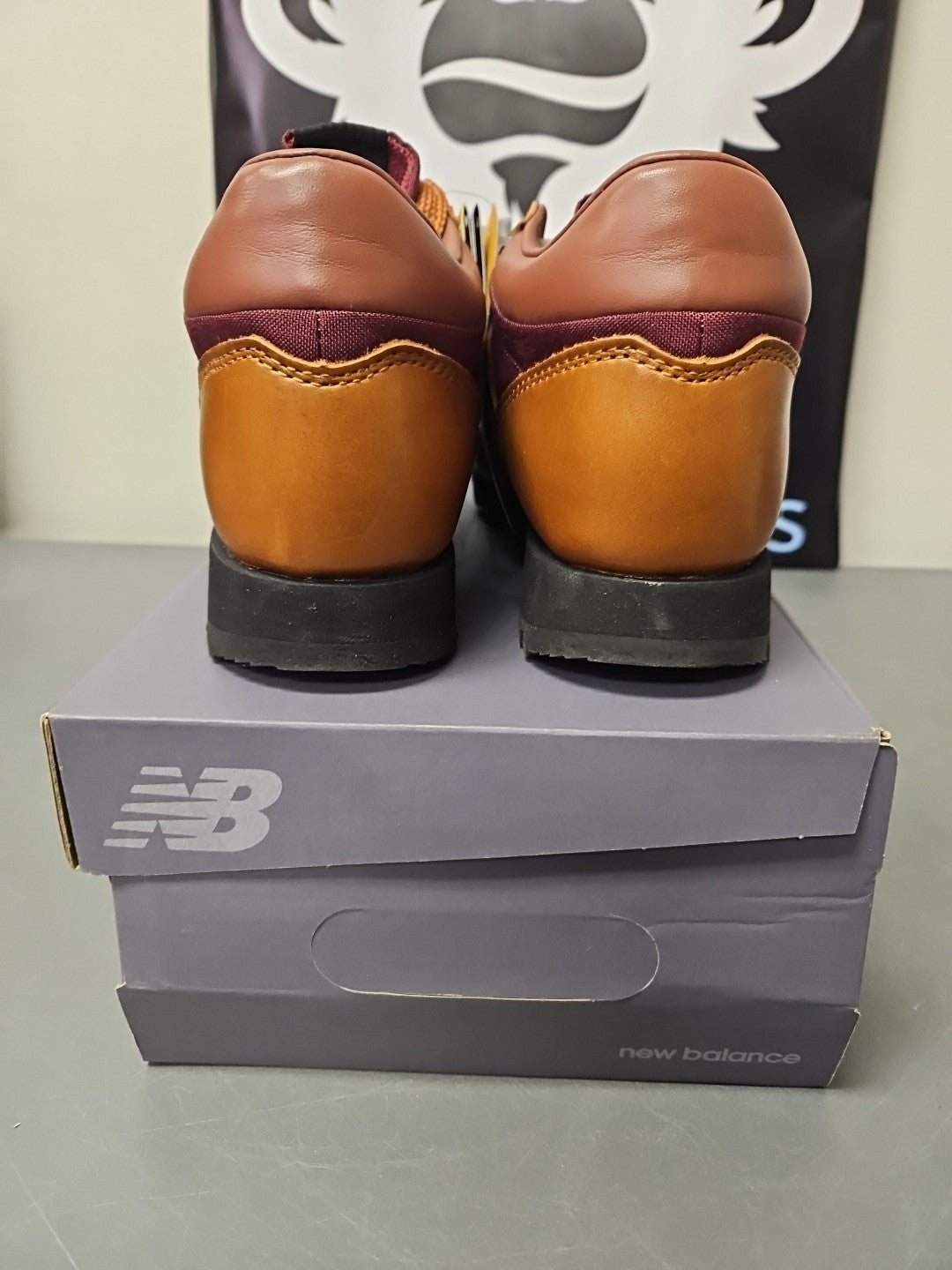New Size 8 Men 9.5 Women New Balance Rainier Low - UALGSOG  Shoes Brown Red