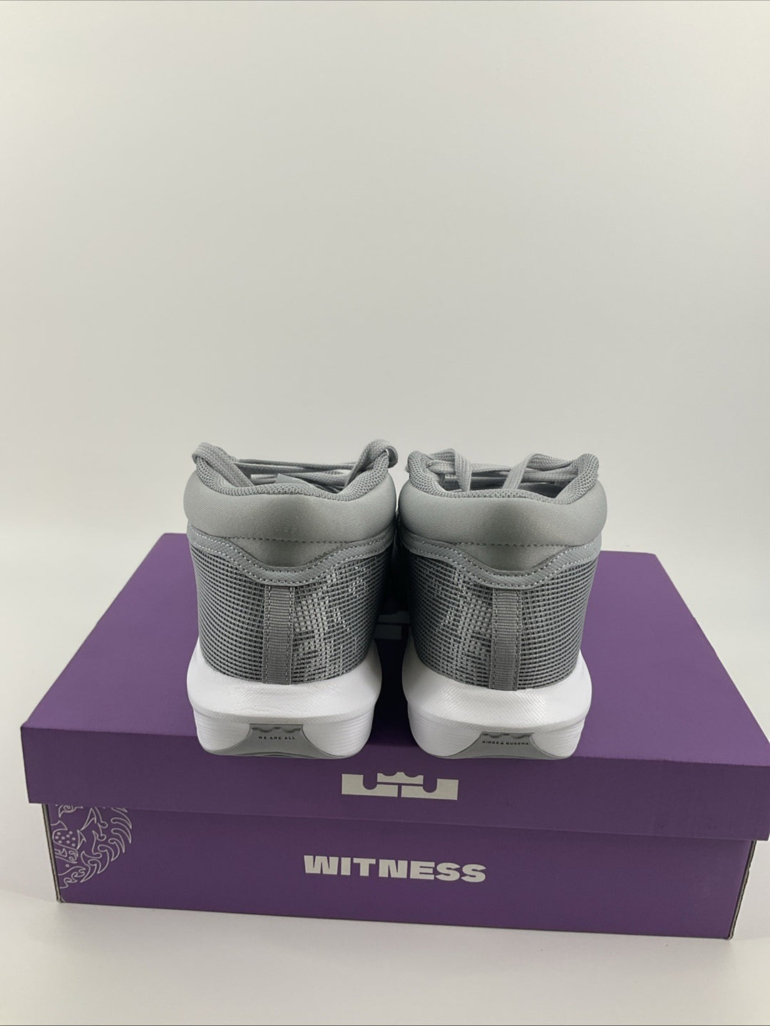 New Size 8 Men's Nike LeBron Witness Viii TB  Wolf Grey FB9944-001