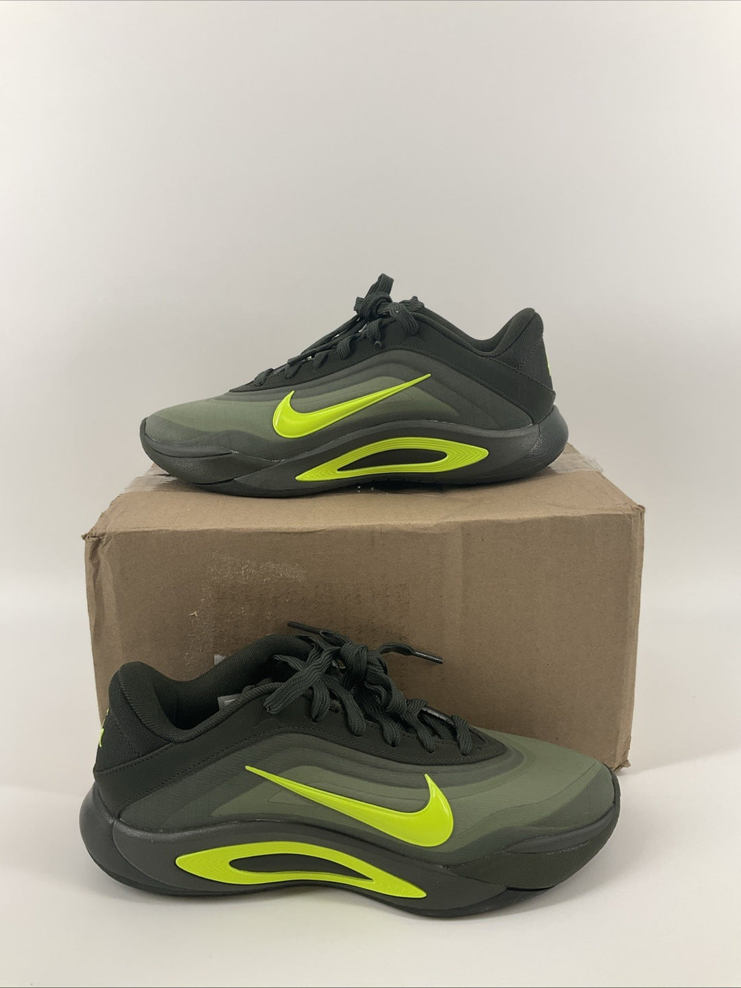 New Size 7.5 Women's Nike A'One Sequoia and Volt Color Way  FZ8605-301