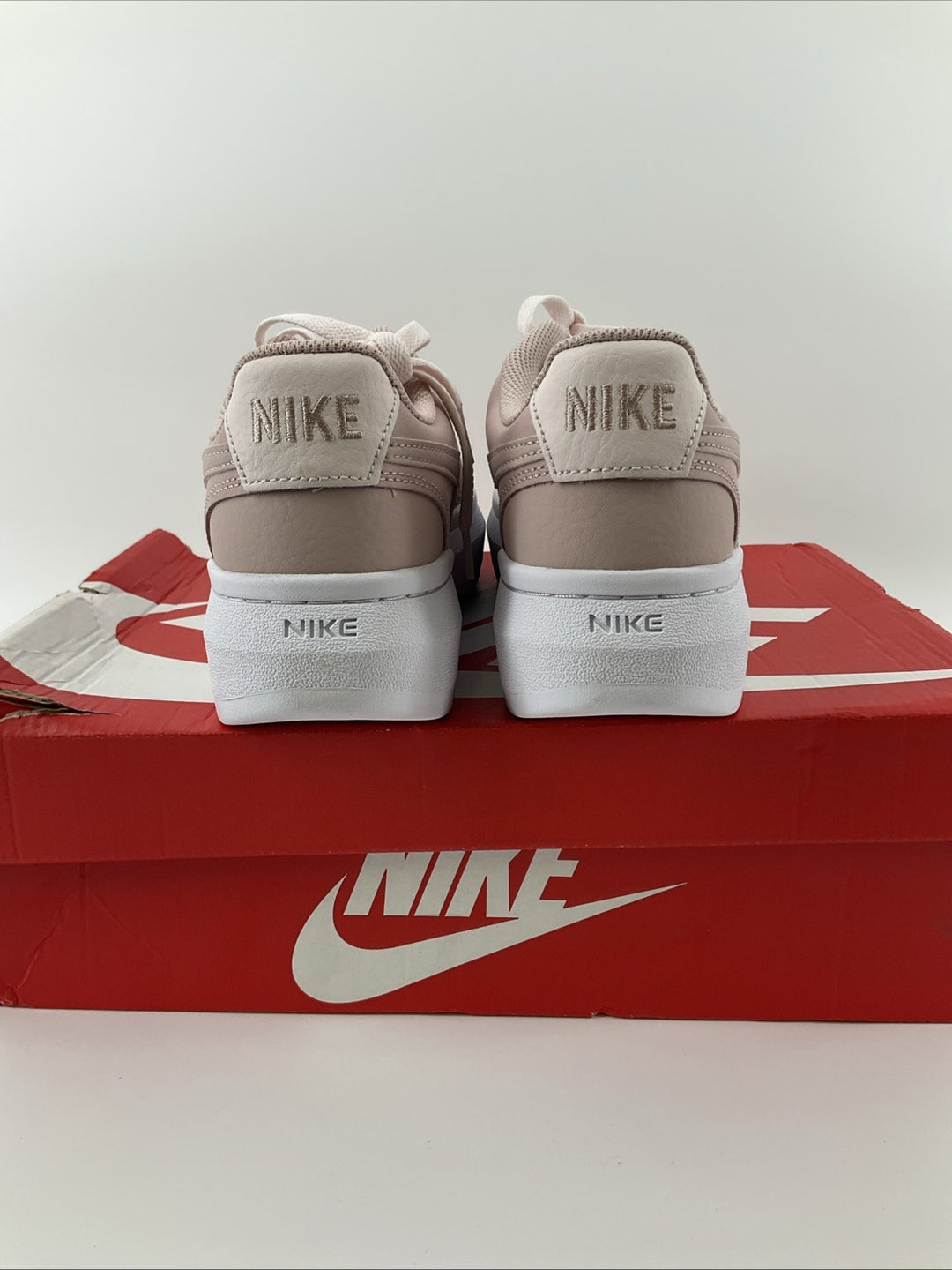 New Size 9.5 Women's Nike Court Vision Alta LTR DM0113-500