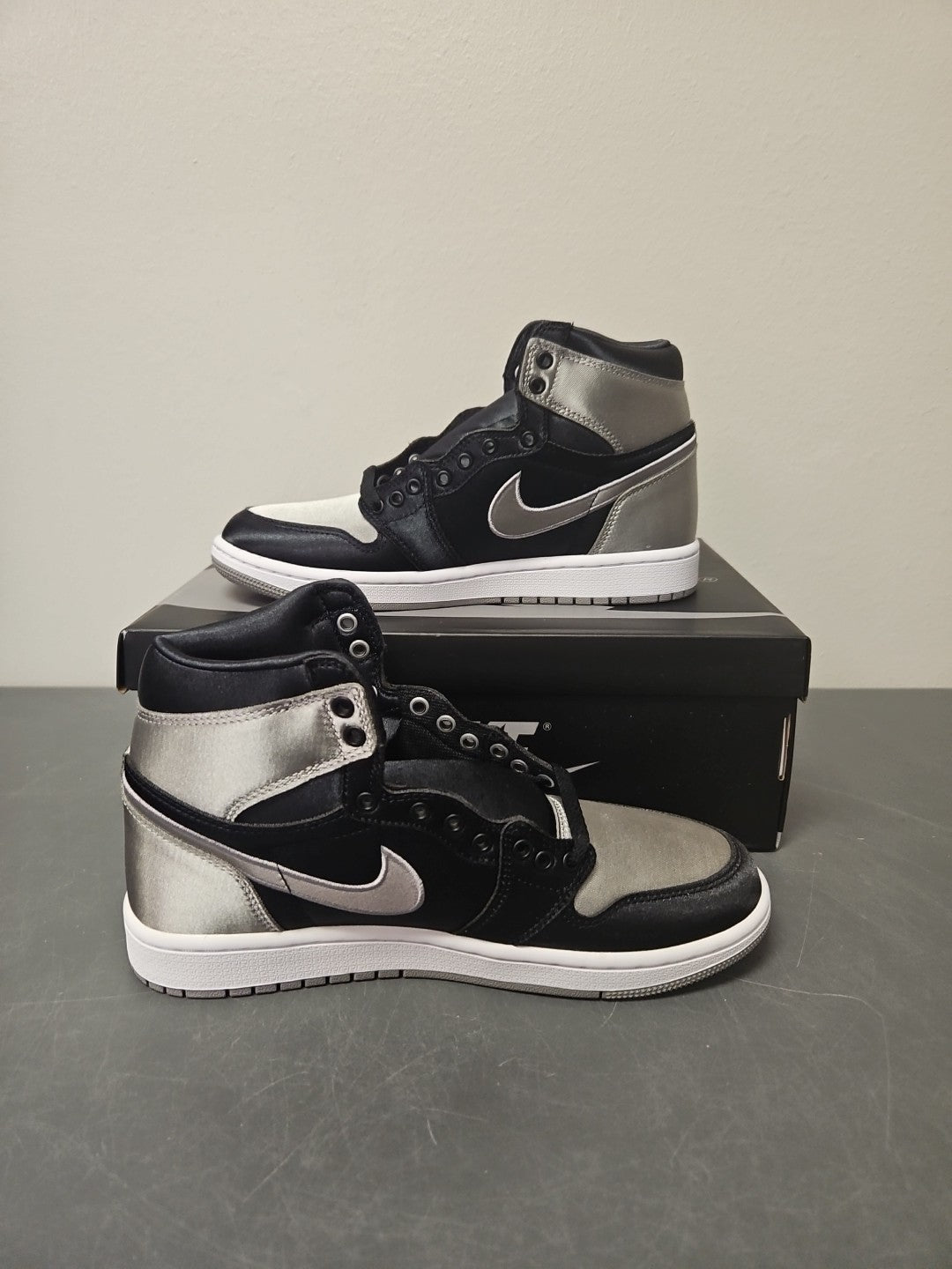 NEW Size 8 Women's Nike Air Jordan 1 Retro High OG Satin Shadow (FD4810-010)