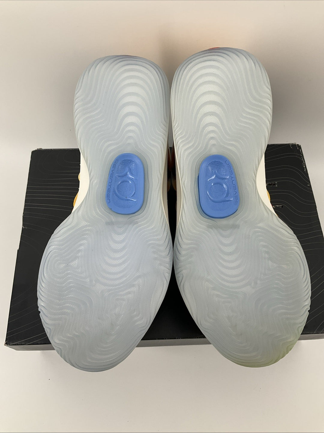 New Size 9 Men's  Nike KD 17 FJ9487-700