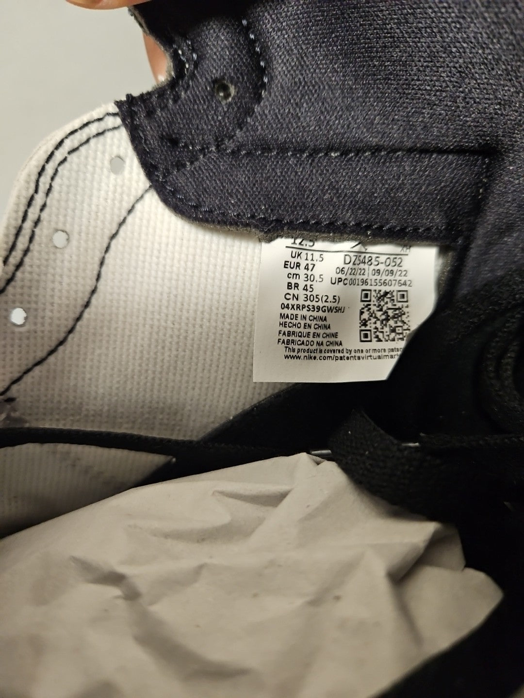NEW Mens Size 12.5 Nike Air Jordan 1 Retro High OG White Cement Shoes DZ5485-052