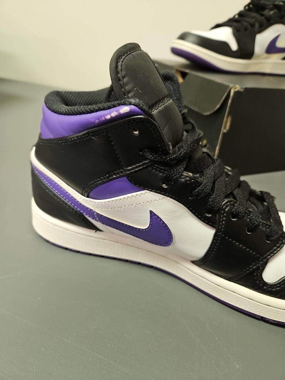 Size 9.5 M Air Jordan 1 Mid Black/dark Iris White Noir/ Blanc/iris Foncee