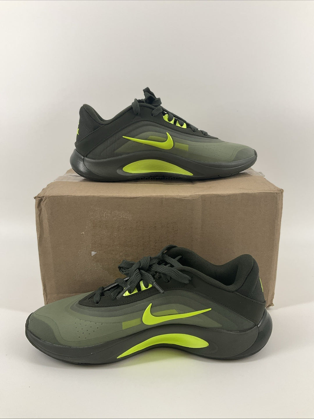 New Size 7.5 Women's Nike A'One Sequoia and Volt Color Way  FZ8605-301