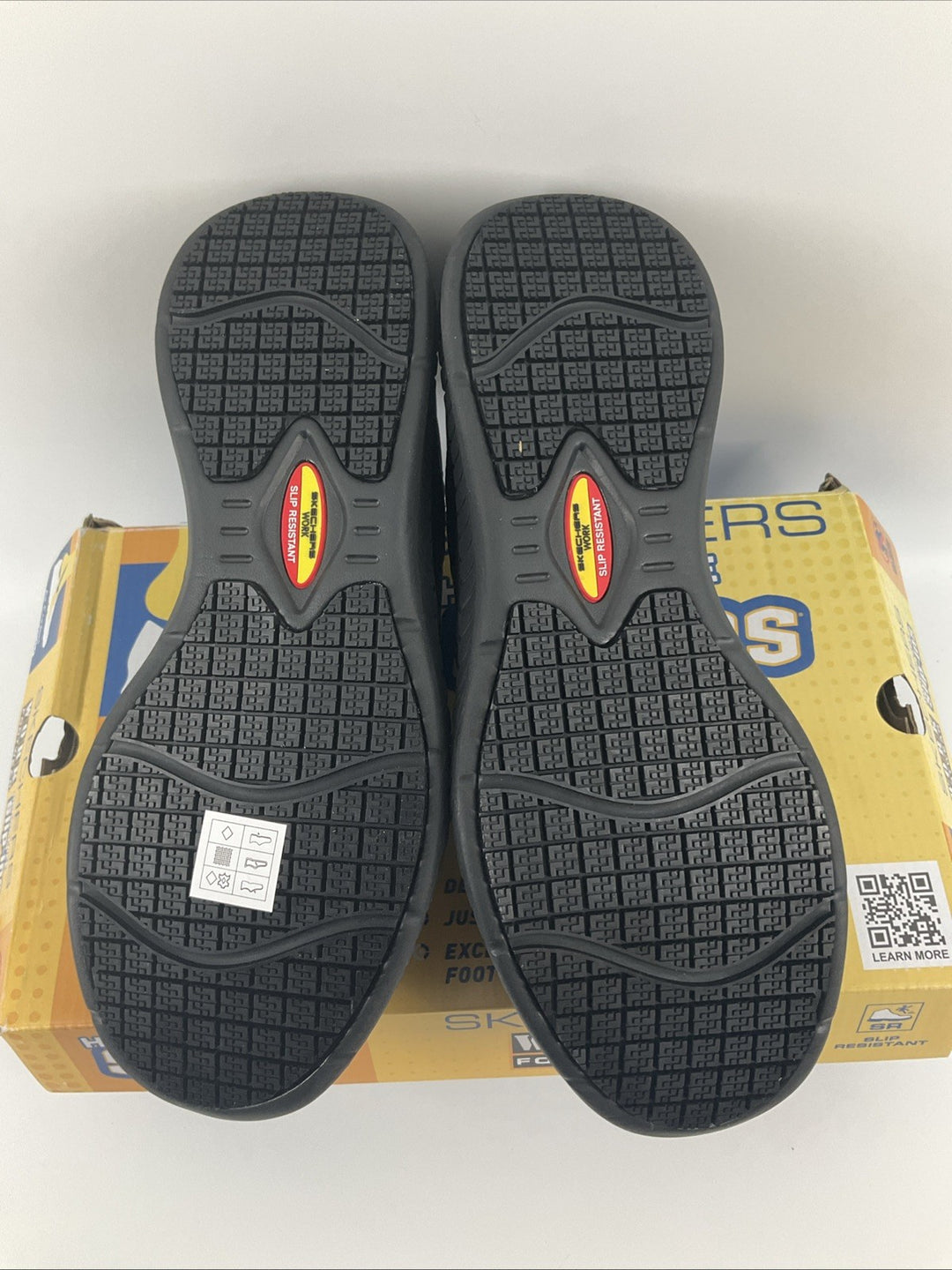 New Size 8.5 Men's Skechers Slip-Ins Black 200249/BLK