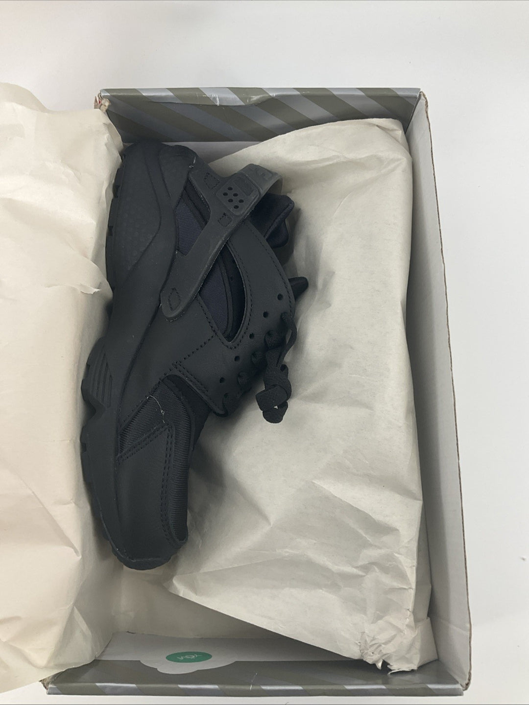 New Size 7 Women's Nike Air Huarache Box No Lid Black DH4439-001