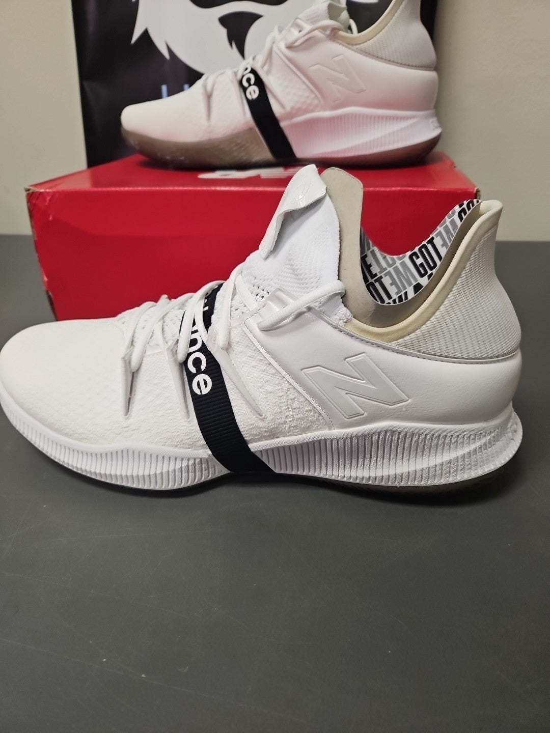 Size 14 M New Balance BBOMNLWT Low White Black Basketball Sneakers