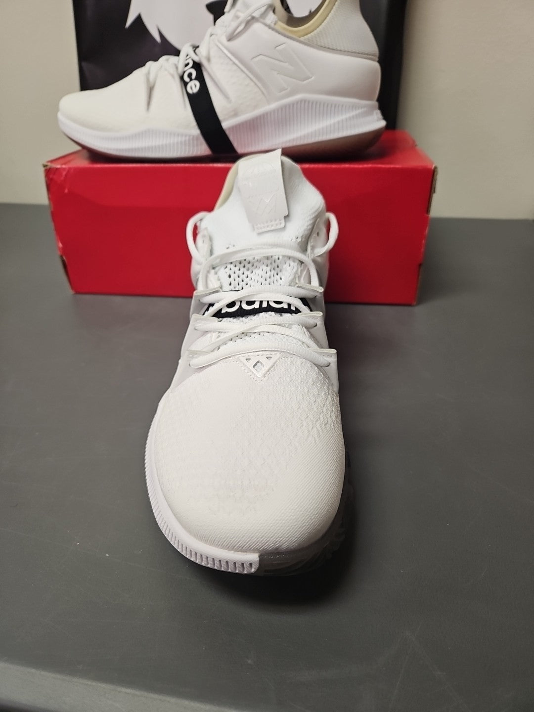 Size 14 M New Balance BBOMNLWT Low White Black Basketball Sneakers