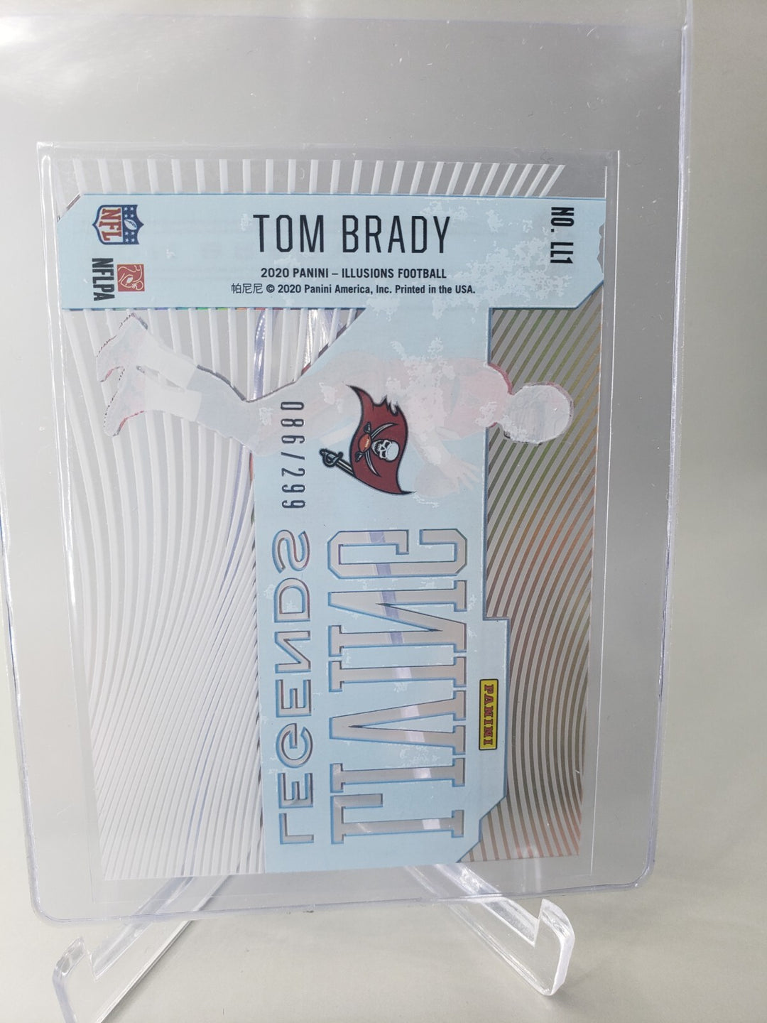 Tom Brady 2020 Illusions Living Legends Acetate Blue Parallel /299 Buccaneers