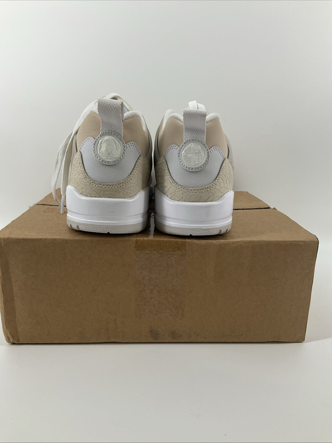 New Size 7.5 Nike Air Jordan Spizike Low Sanddrift White HV6528-100