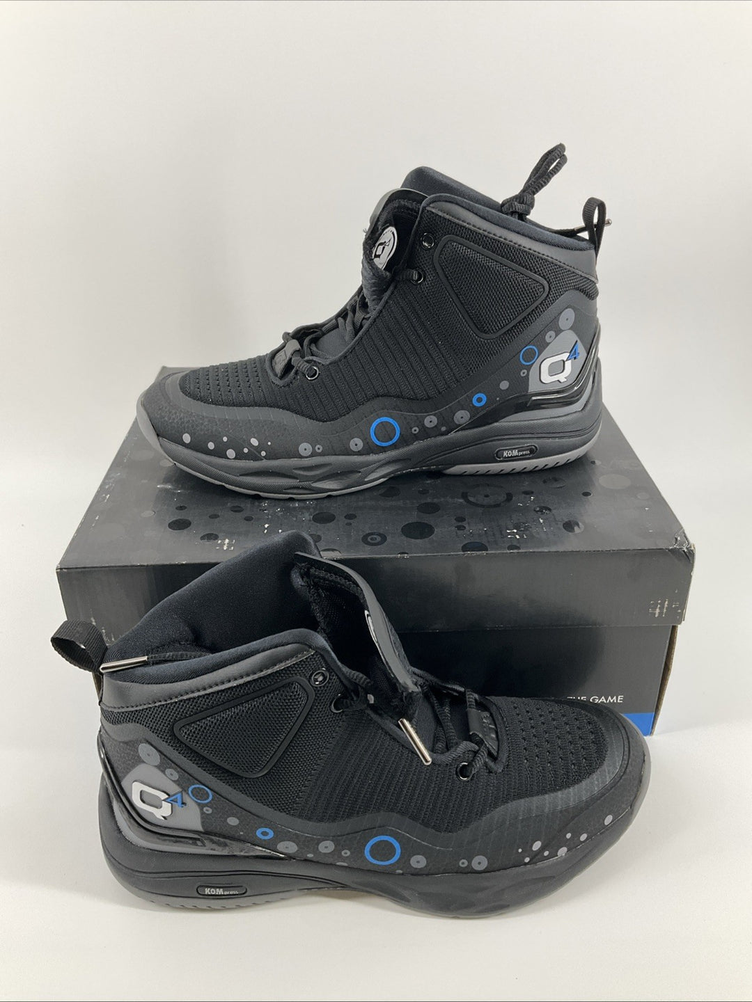 New Size 7 Men Q4 Jet Black Blue Q4MB-013