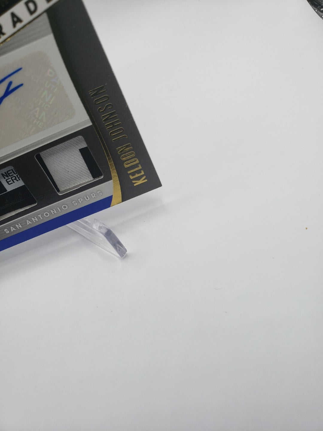 2019-20 Absolute Memorabilia Tools of the Trade Patch Keldon Johnson Auto /25 RC