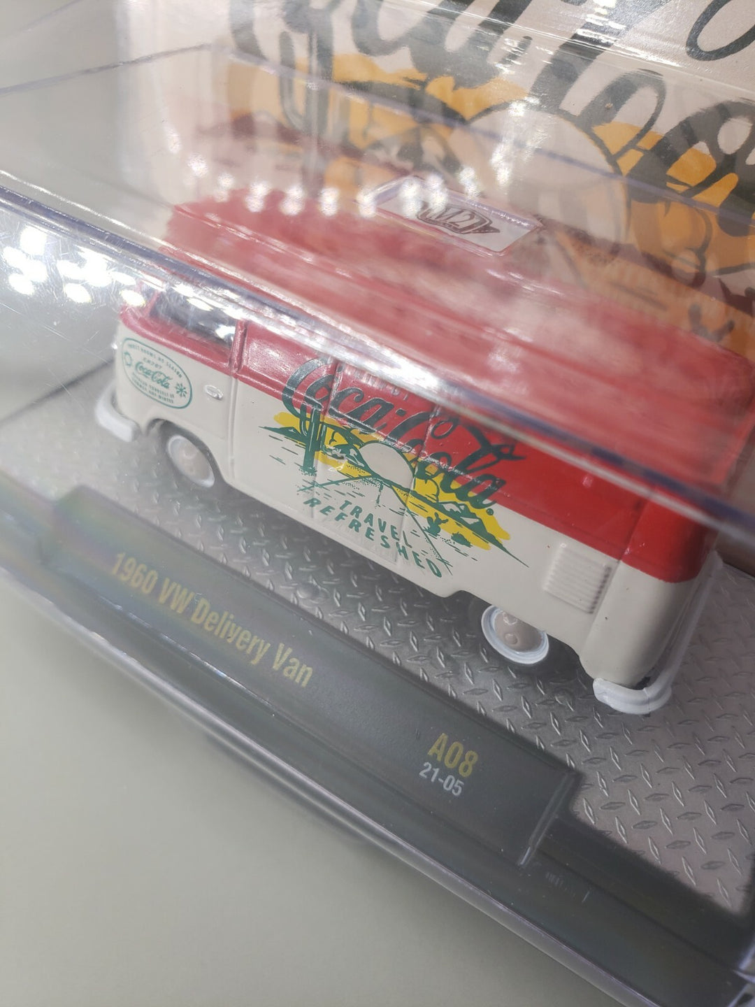 NEW 2021 M2 Machines COCA COLA COKE 1960 VW DELIVERY VAN BUS A08 21-05 LE 9,600