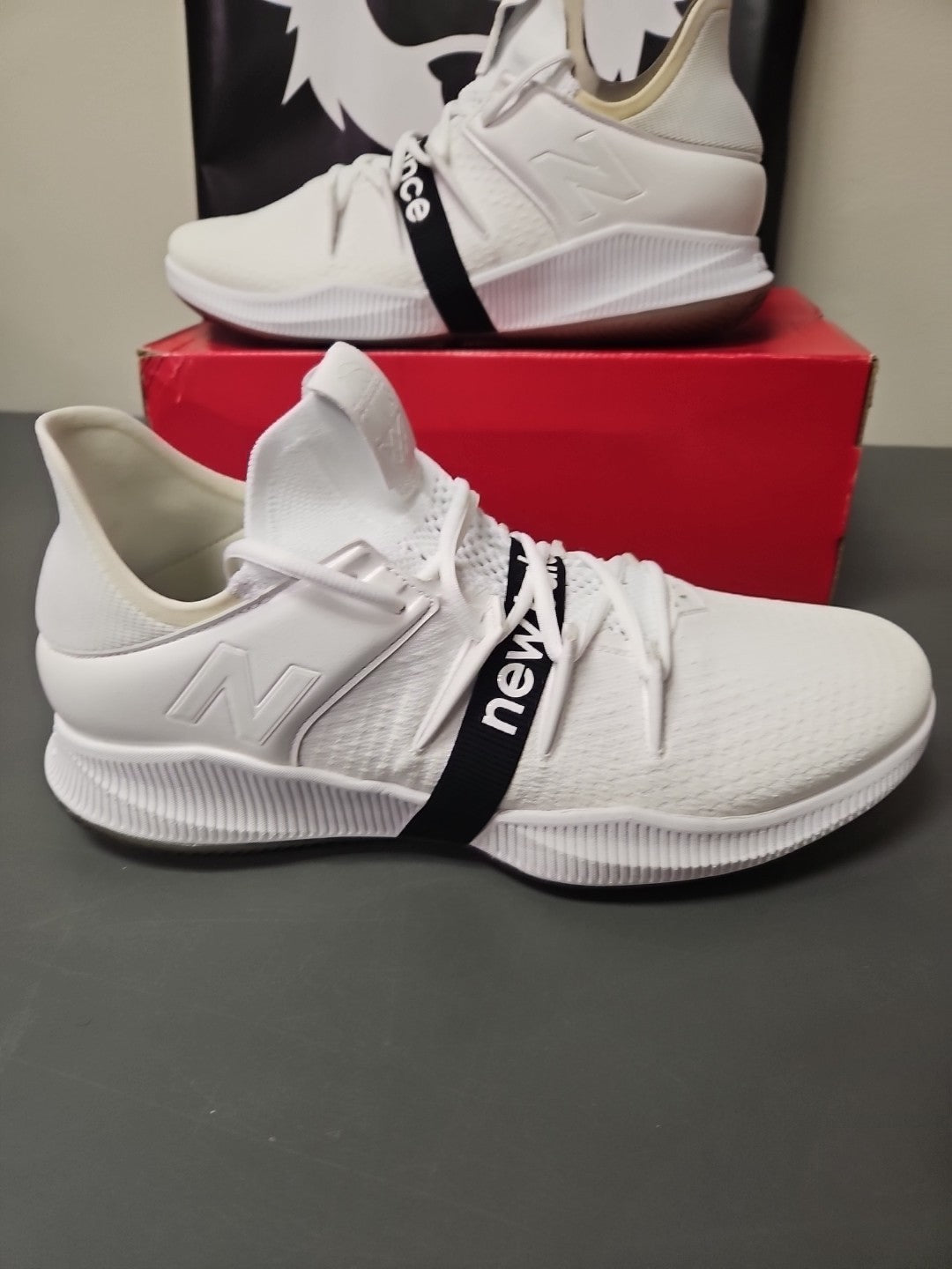Size 14 M New Balance BBOMNLWT Low White Black Basketball Sneakers