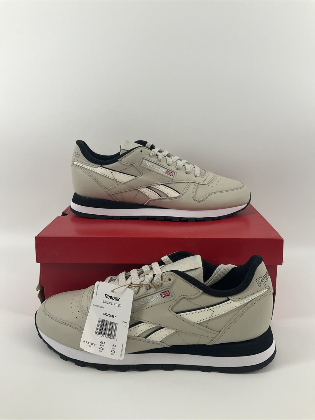 New Size 9.5 Mens Reebok Classic Leather in Beige100209487