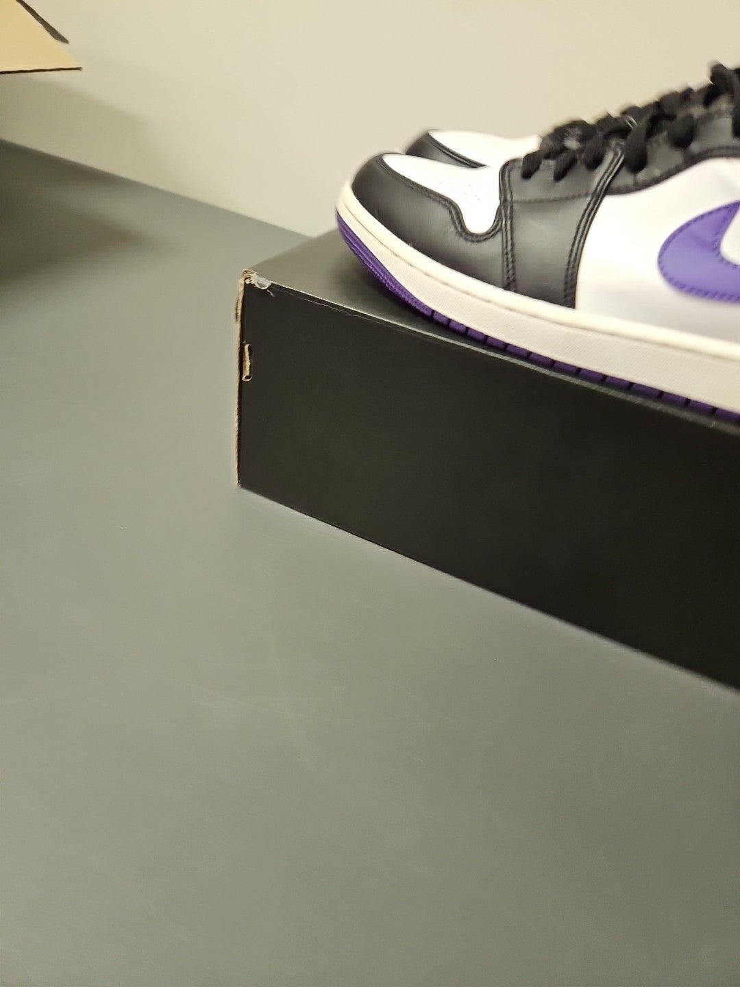 Size 9.5 M Air Jordan 1 Mid Black/dark Iris White Noir/ Blanc/iris Foncee