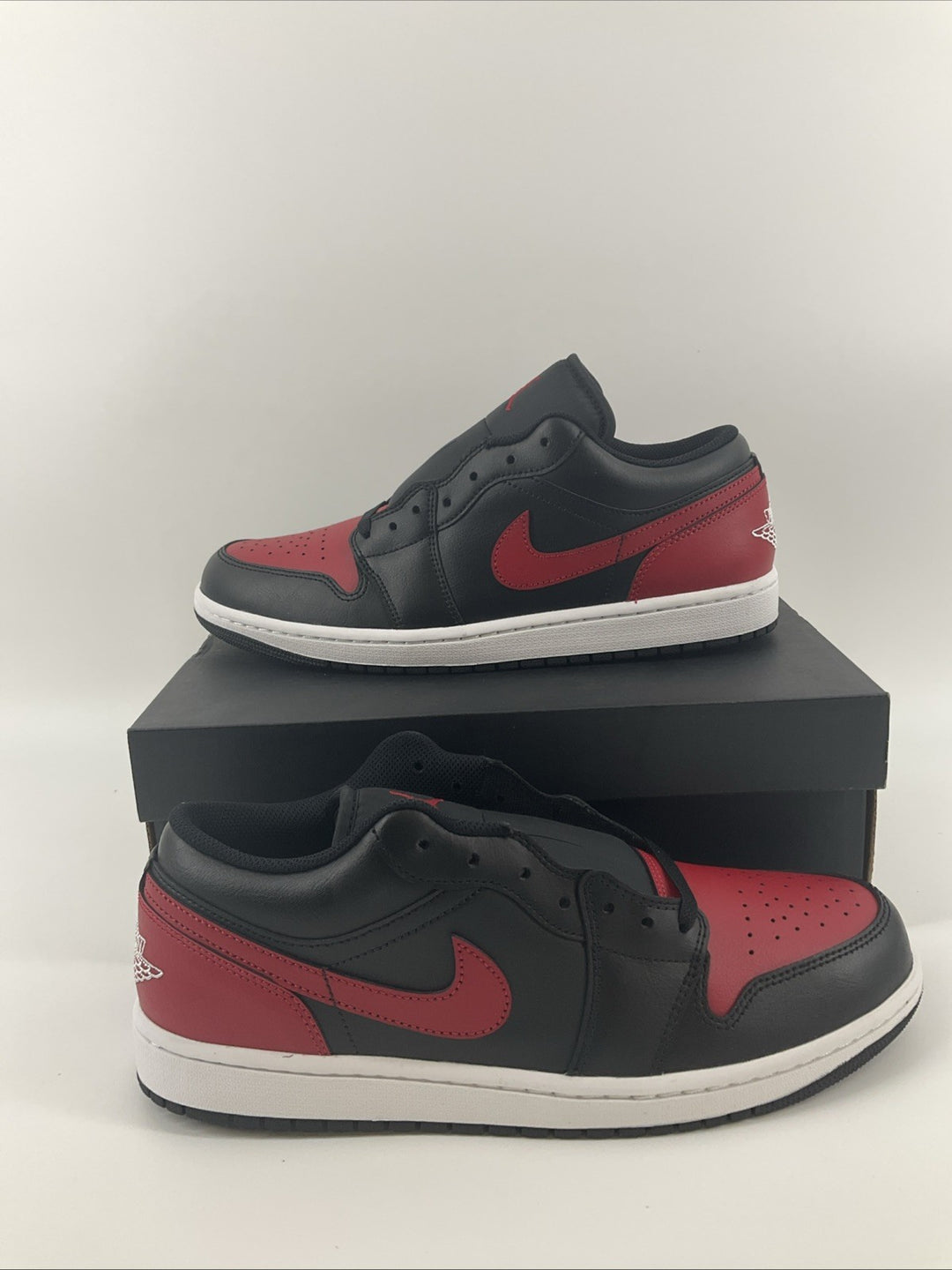 New Size 10.5 Men's Air Jordan 1 Low Red Black White 553558-067