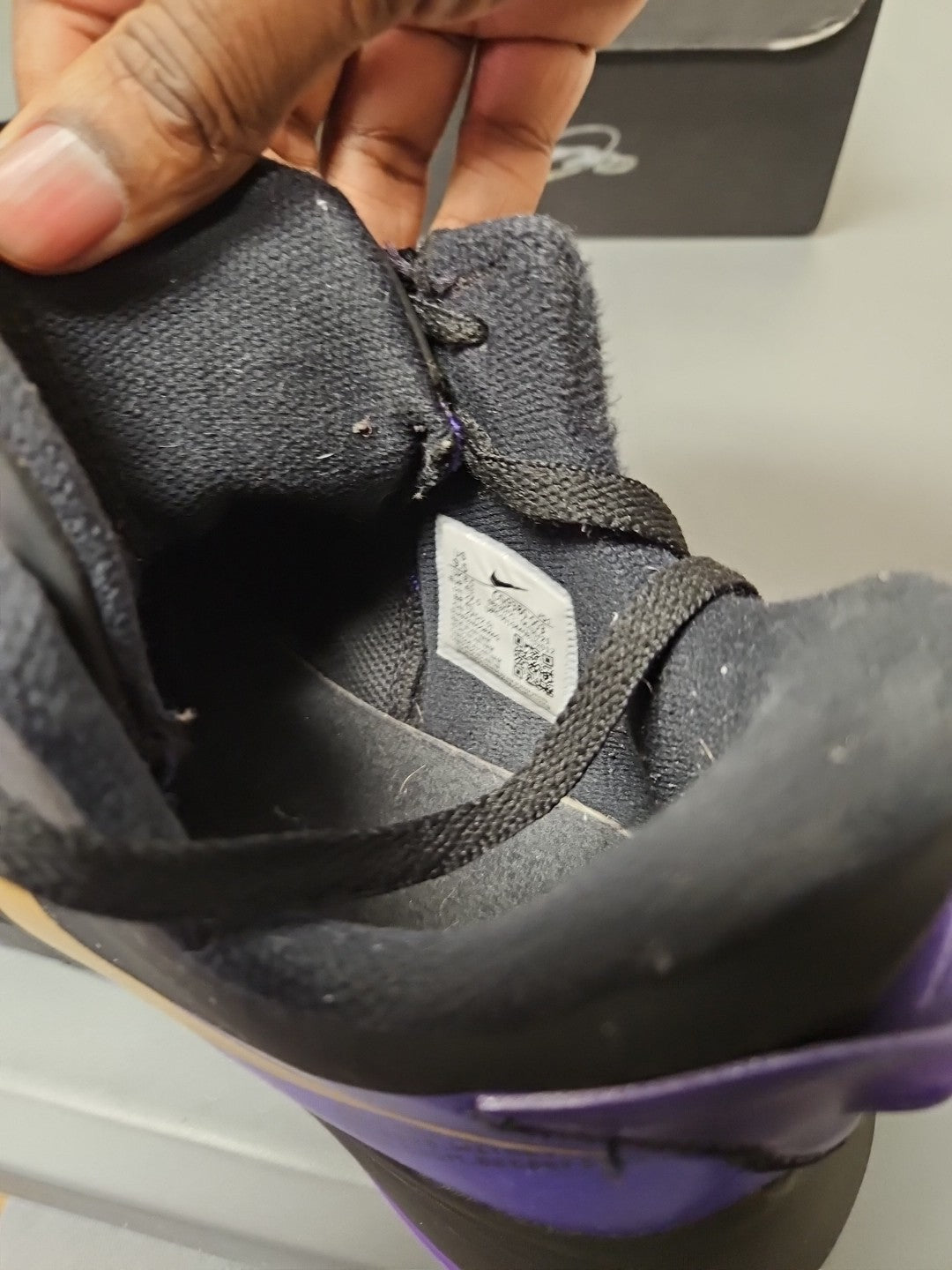 Size 9.5 M:  LeBron Witness 5 Fierce Purple Metallic Gold LA Lakers  CQ9380-003