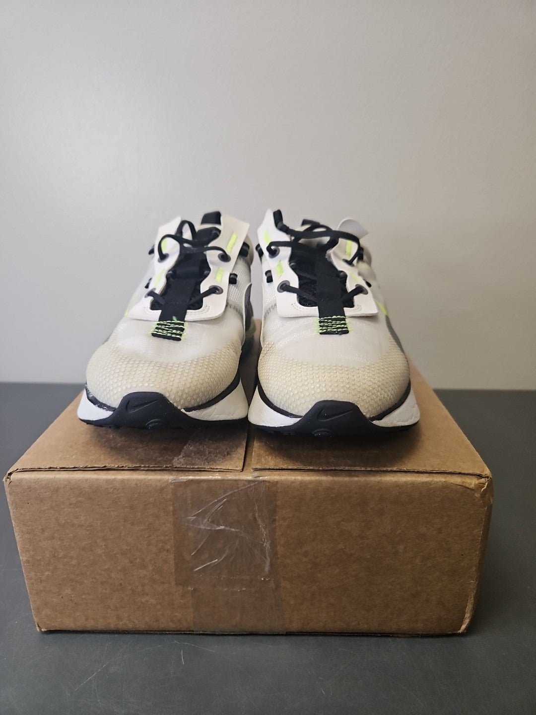 Size 6.5 Youth Nike Air Max 2021 GS Summit White Volt Photon Dust DA3199-102
