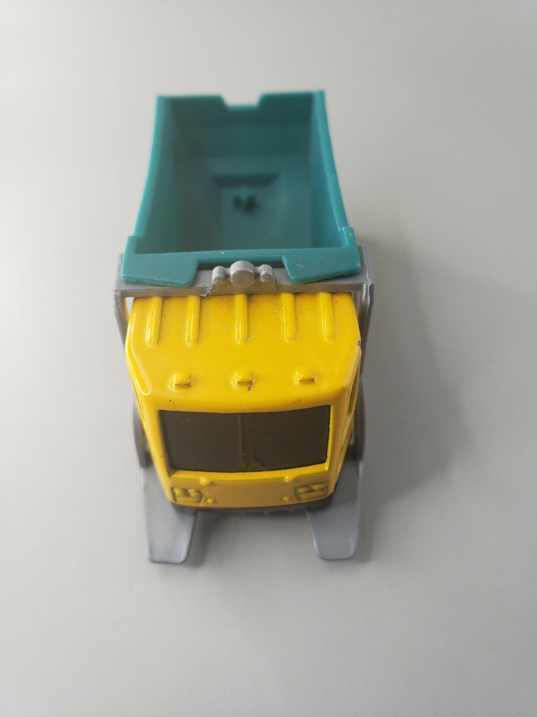 Vintage 2001 Mattel Matchbox Trash Truck Action Bros. Green Yellow