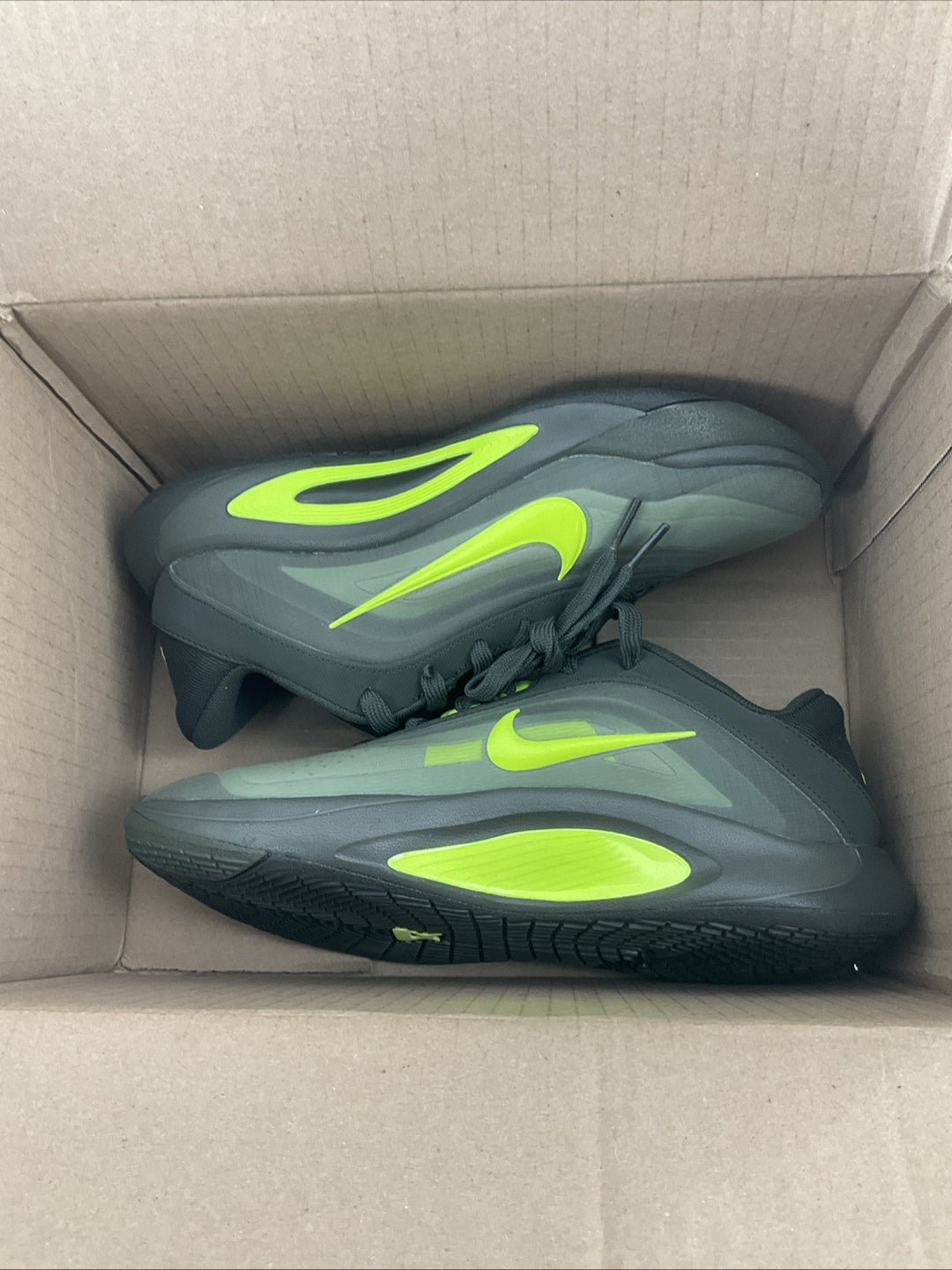 New Size 7.5 Women's Nike A'One Sequoia and Volt Color Way  FZ8605-301