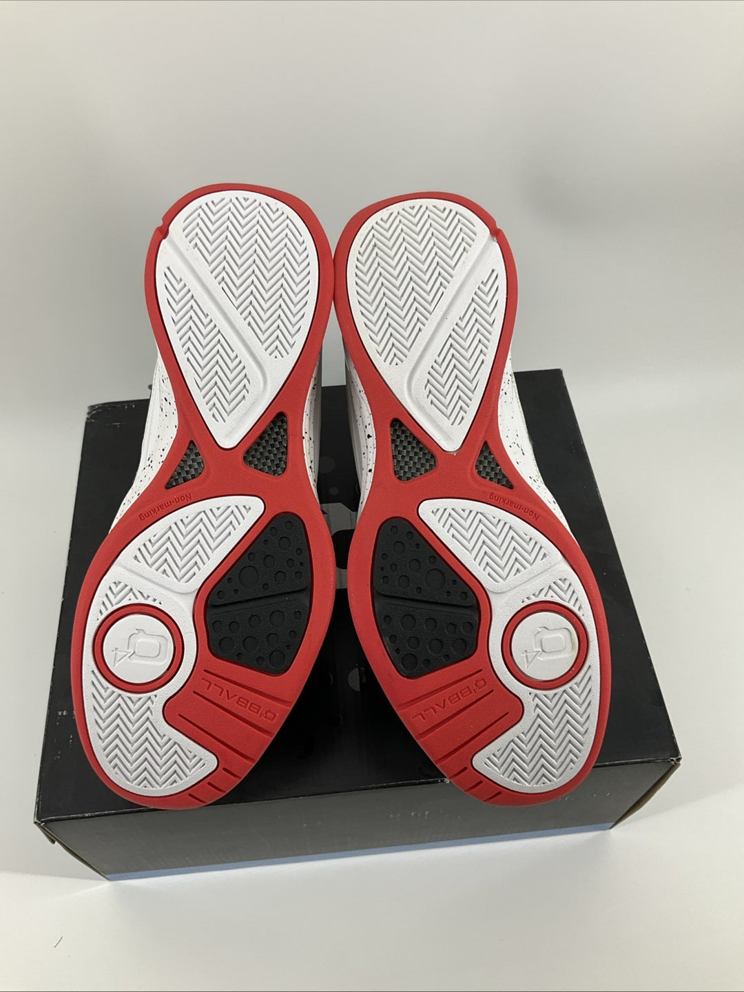 New Size 10 Men Q4 Bright White Black Red Q4MB-009