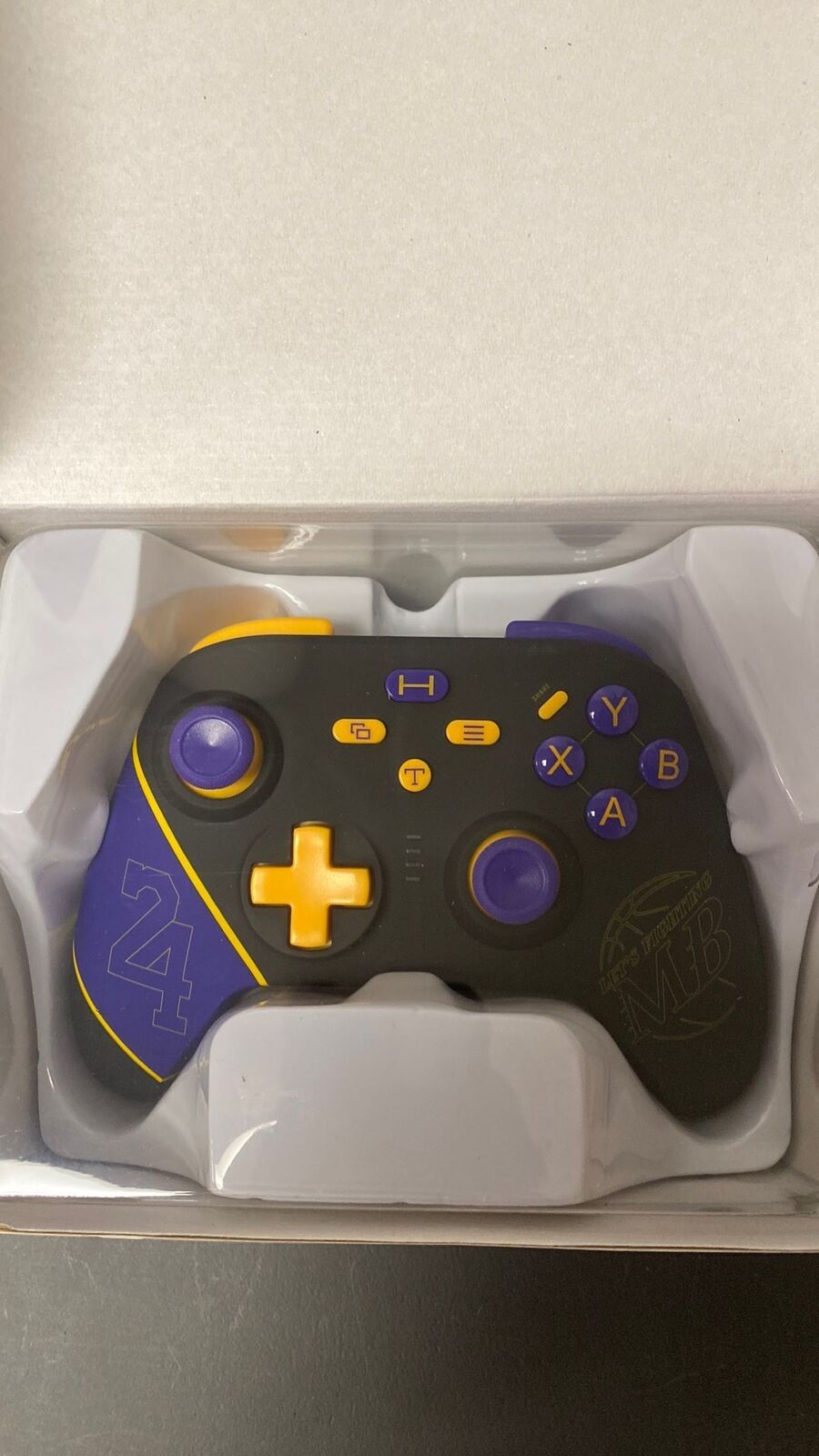 Multi-Platform Kobe Bryant Lakers Limited Edition Controller - New