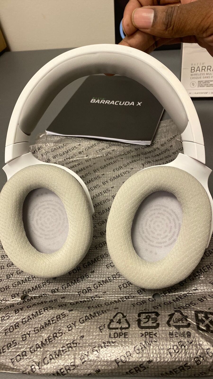 Razer Barracuda X Mercury Edition Retail $100 New