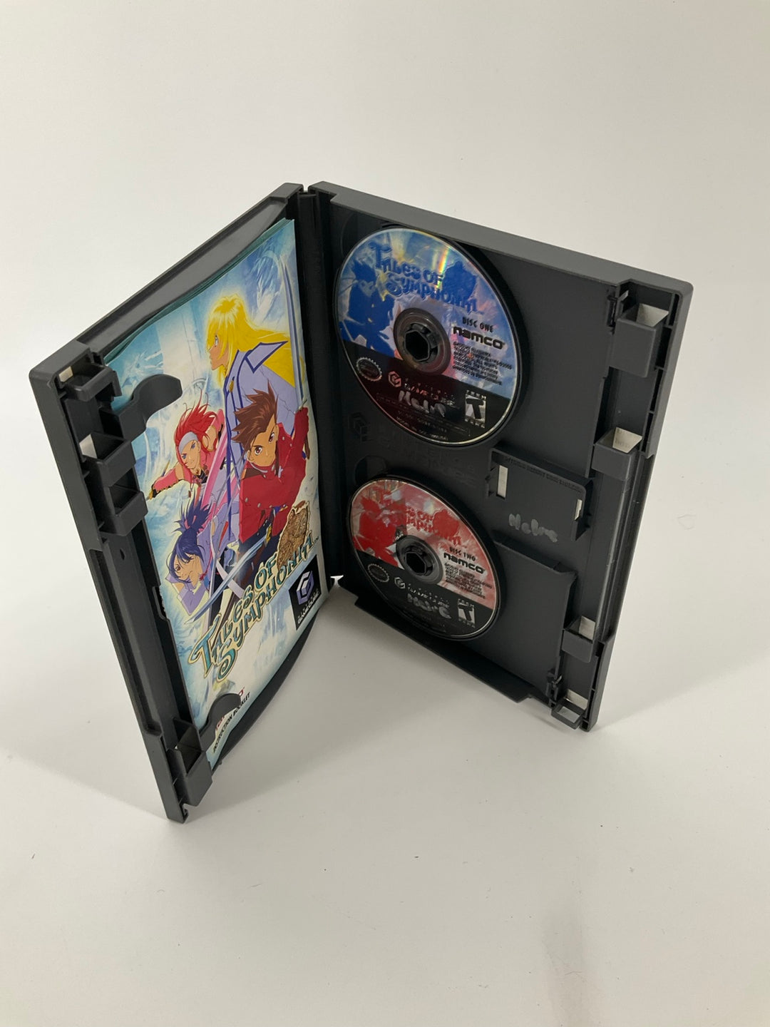 Tales of Symphonia Nintendo GameCube open case with manual, Disc 1 and Disc 2
